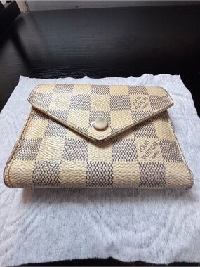 Authentic Louis Vuitton Victorine Wallet Damier Azur - Very Good Condition